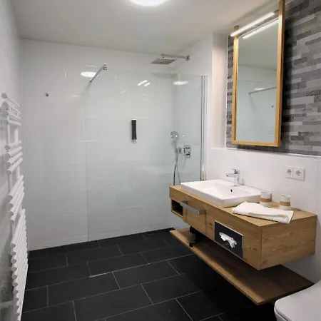 Boutique Am Plauer See - Galerie&art Hotel